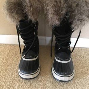 Sorel, Women's sized Boots, Size 8. Never Been worn/used